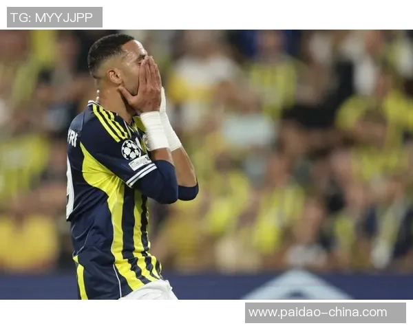 欧冠激战本菲卡逆转那不勒斯乌龙球引发争议判罚全场沸腾